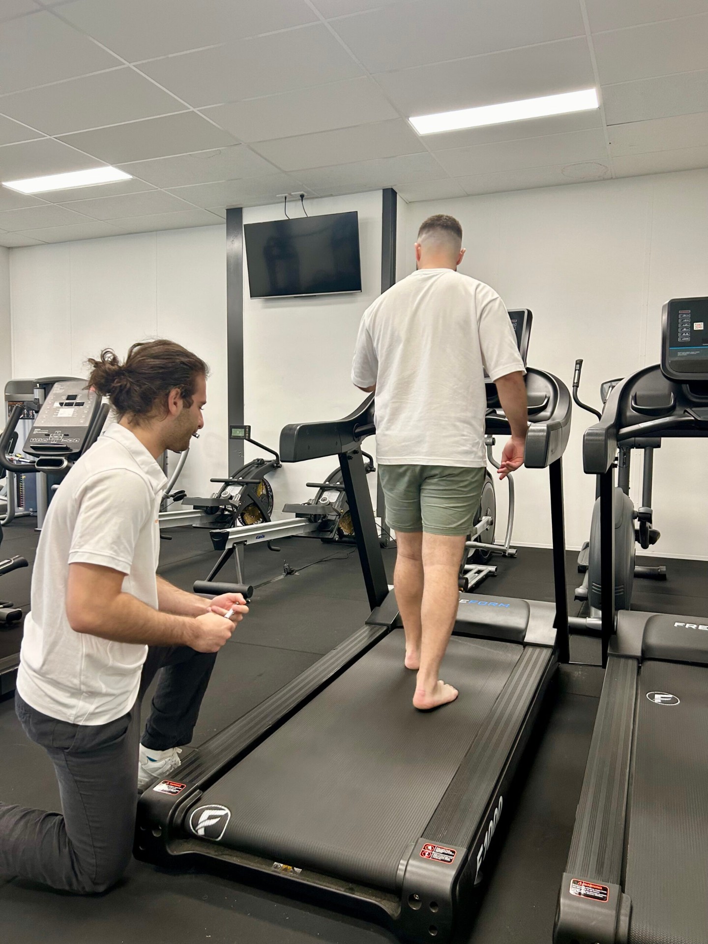 Gait analysis on treadmill by podiatrist at Inertia Health Group Semaphore